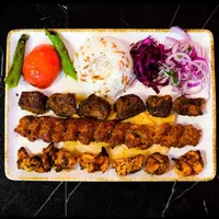 Mix een persoon - Dunya Grill