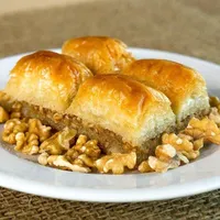 Sade Terayağlı Cevizli Baklava - Tad-al pastane & Cafe