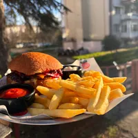 CHERRY CHERRY BURGERNEW - Milano