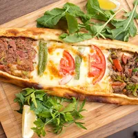 Karışık Pide - Lalezar Restaurant