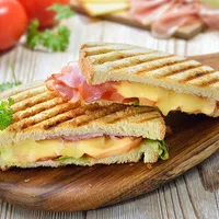 Kaşarlı Tost - Med Cezir Vip
