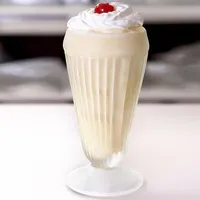 Vanilyalı Milkshake - Mavi Beyaz Boncuk Kafe