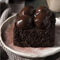 Çikolatalı Profiterol Pasta - Mavi Beyaz Boncuk Kafe