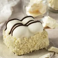 Beyaz Çikolatalı Profiterol Pasta - Mavi Beyaz Boncuk Kafe