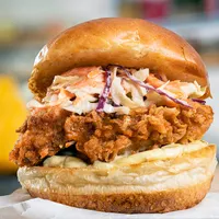 ÇITIR TAVUK BURGER - Etiler Marmaris Concept