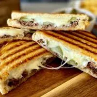 SUCUKLU KAŞARLI TOST MENÜ - Kumrucu Miço Lezzet Hattı