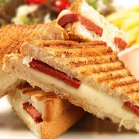 Sucuklu Tost - KÖSE CEYHAN